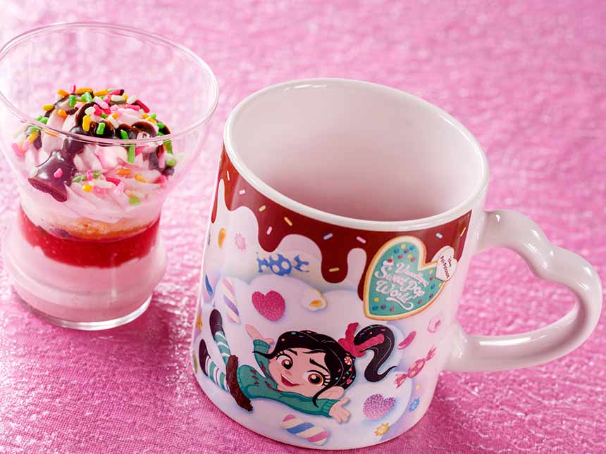 Vanellope's Sweet Pop World | ストロベリームース、スーベニアカップ付き